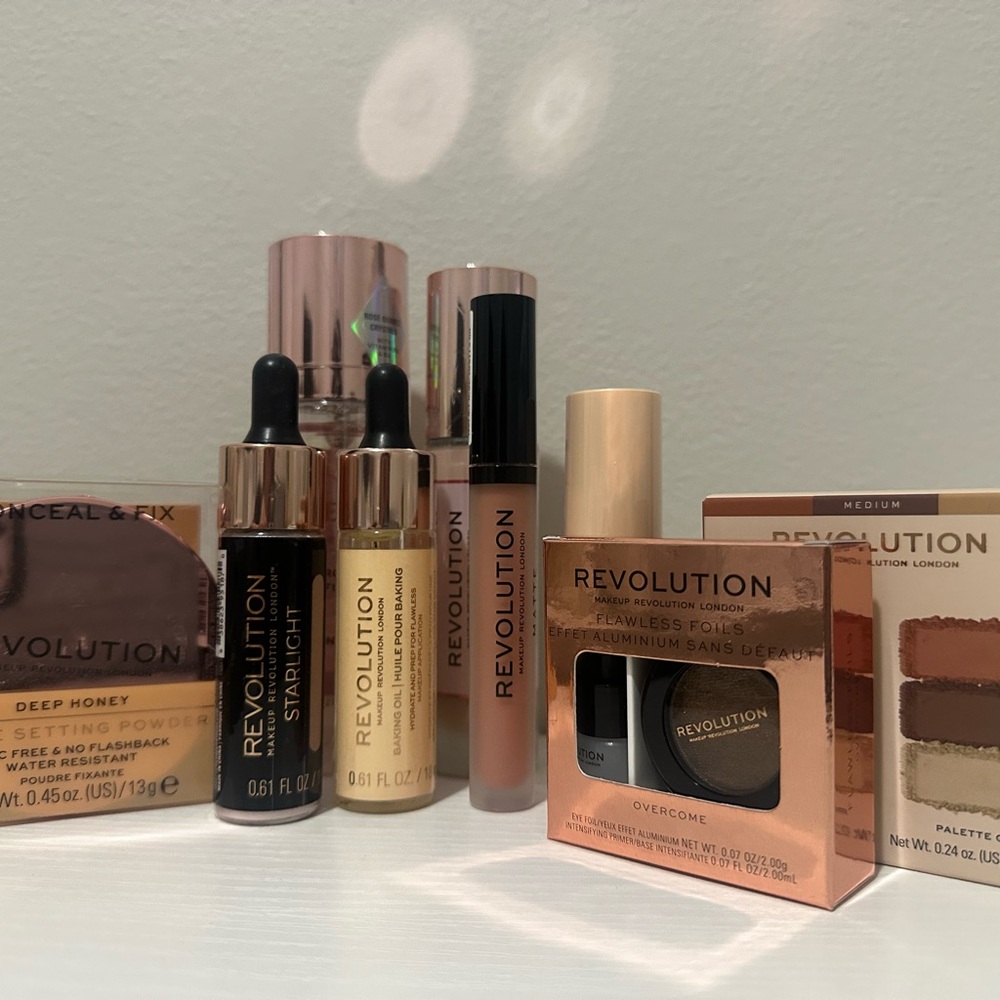 Makeup Revolution $81 retail bundle 9pcs